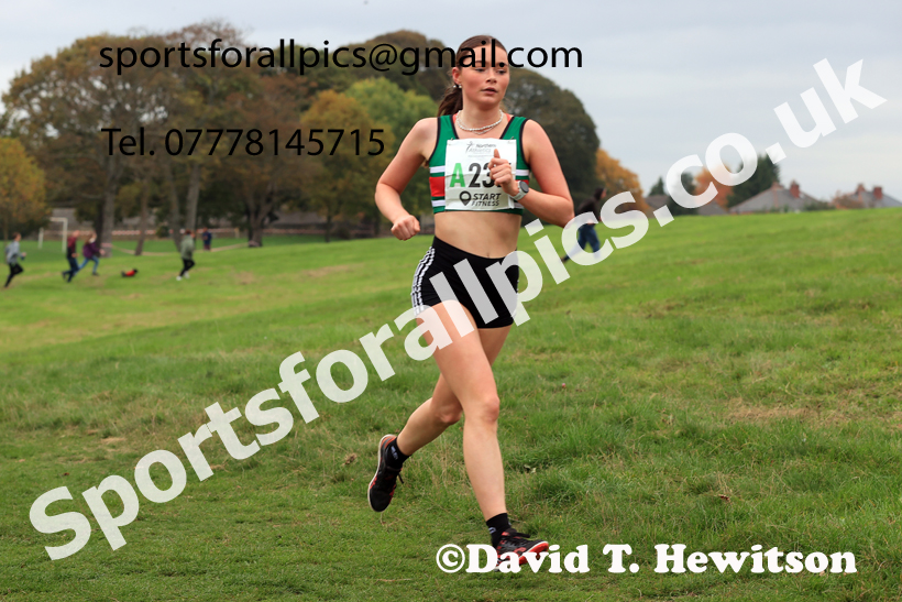 Senior Womens relay, 2025 Northern Cross Country Relays, Graves Park, Sheffield. Photo: David T. Hewitson/Sports for All Pics